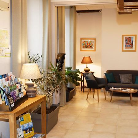 Contact Hotel - Hotel Le Lion D'Or 람발 외부 사진